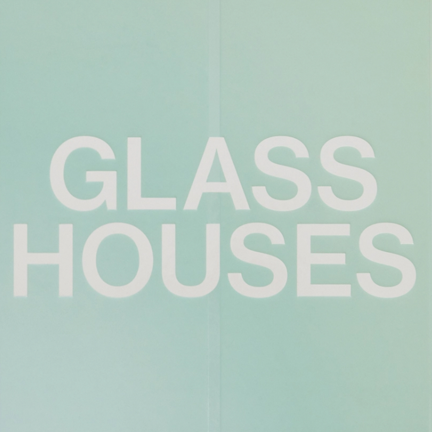 Glass Houses resmi
