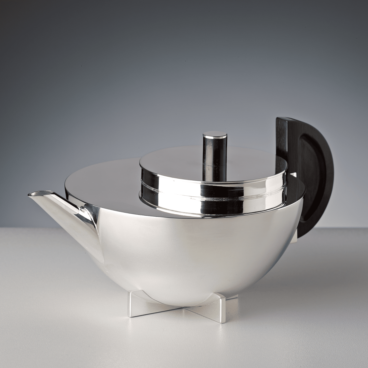 εικόνα του Bauhaus Τσάι εσάνς δοχείο Marianne Brandt